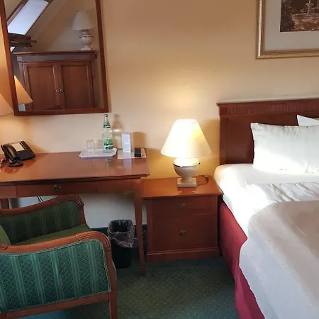 Hotel Residenz Stockstadt 3*