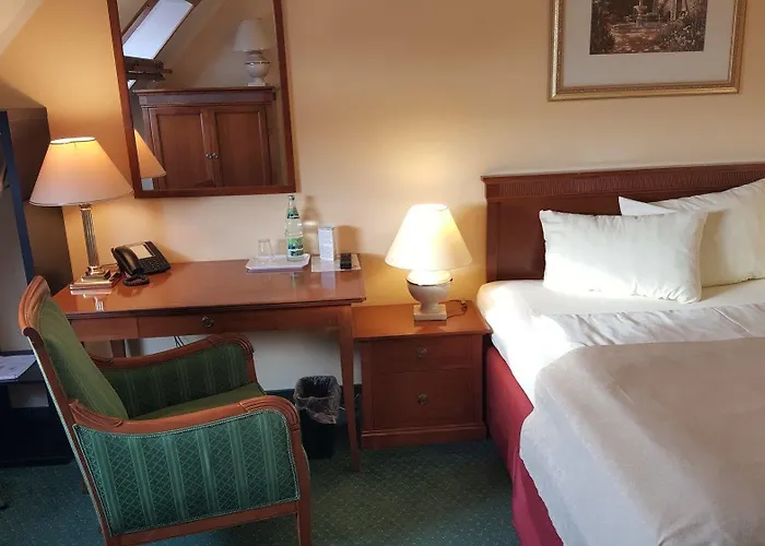 Hotel Residenz Stockstadt 3*